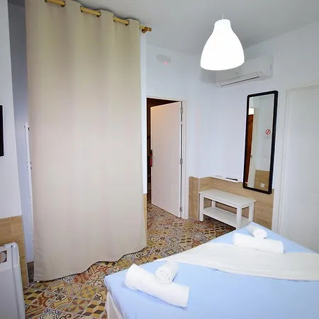 Galeon Hotell 3*